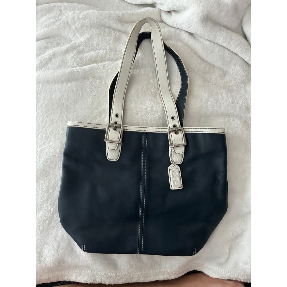 Vintage Navy Blue Coach hamptoms tote